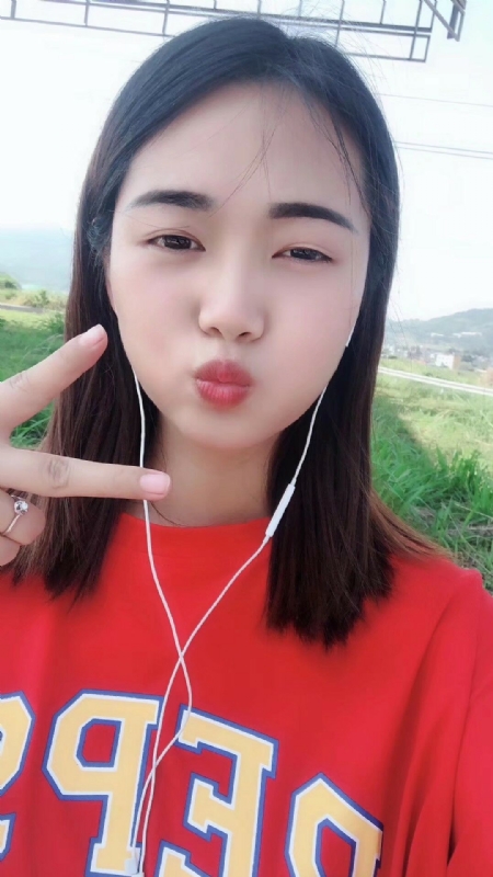 深拥必定温暖的第一张照片--德州相亲服务中心