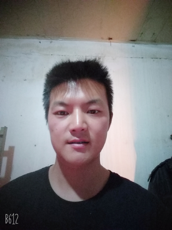风轻云淡的第一张照片--德州相亲服务中心