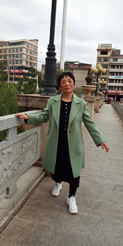 小玲的第一张照片--德州相亲服务中心