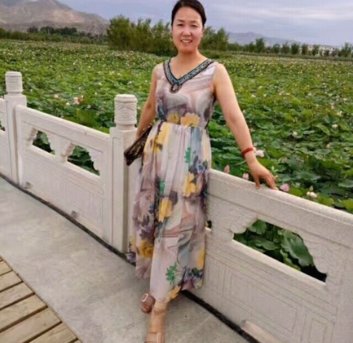 红叶的第一张照片--德州相亲服务中心