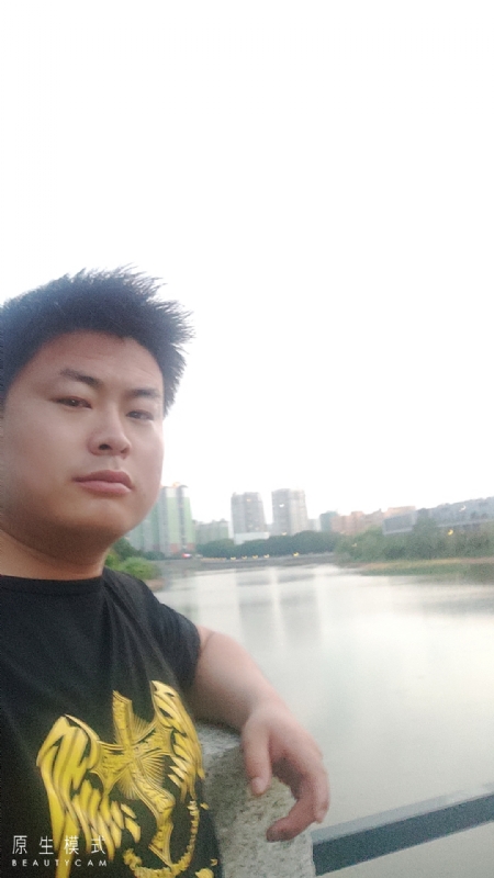 小海的第二张照片--德州相亲服务中心