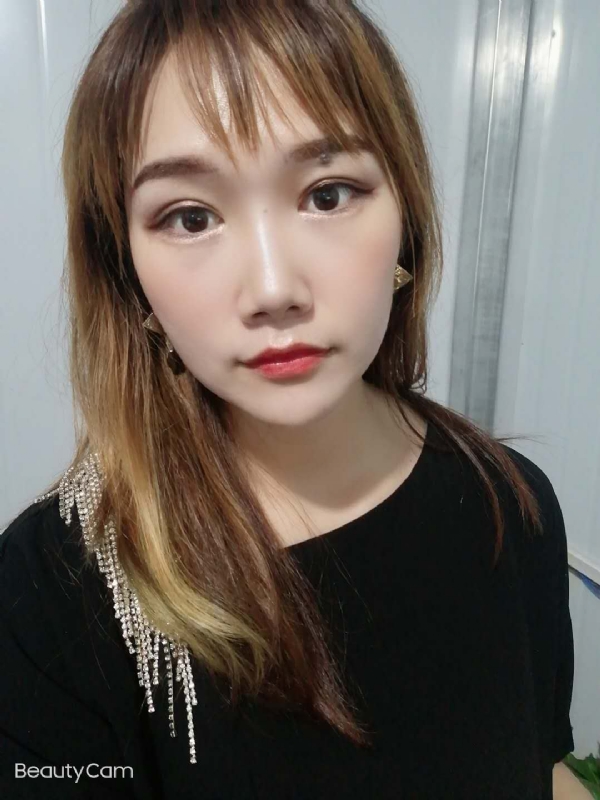 艾薇的第四张照片--德州相亲服务中心