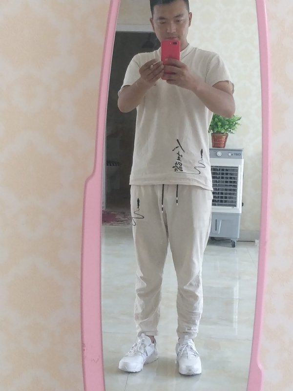 一天一根烟的第一张照片--德州相亲服务中心