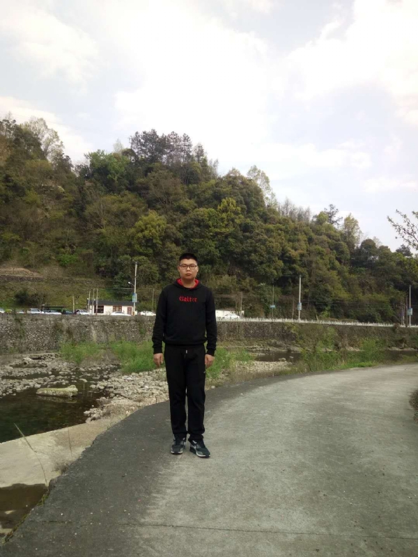等着上钩的鱼的第二张照片--德州相亲服务中心