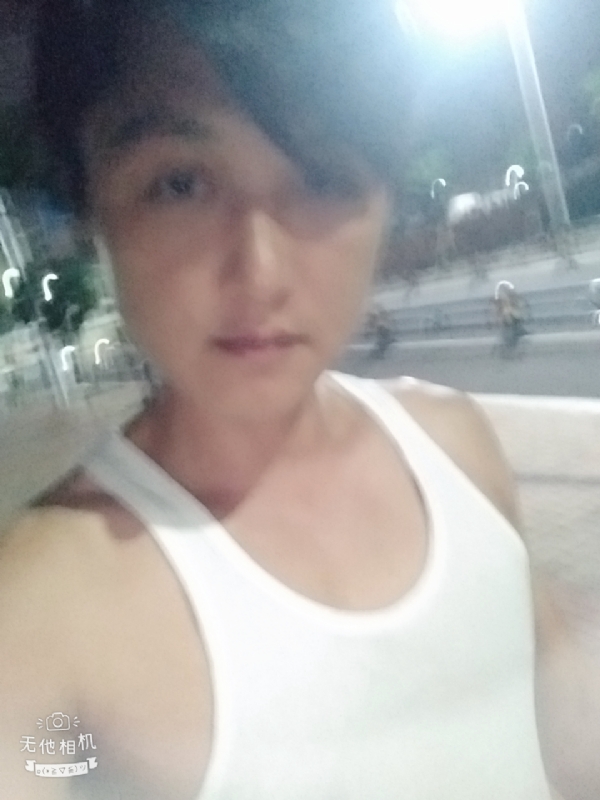 弟弟的第一张照片--德州相亲服务中心