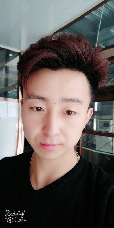 拼命微笑的第三张照片--德州相亲服务中心