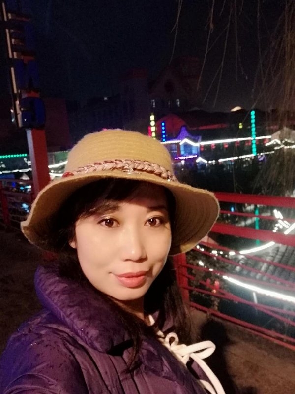 阳光明媚的第一张照片--德州相亲服务中心