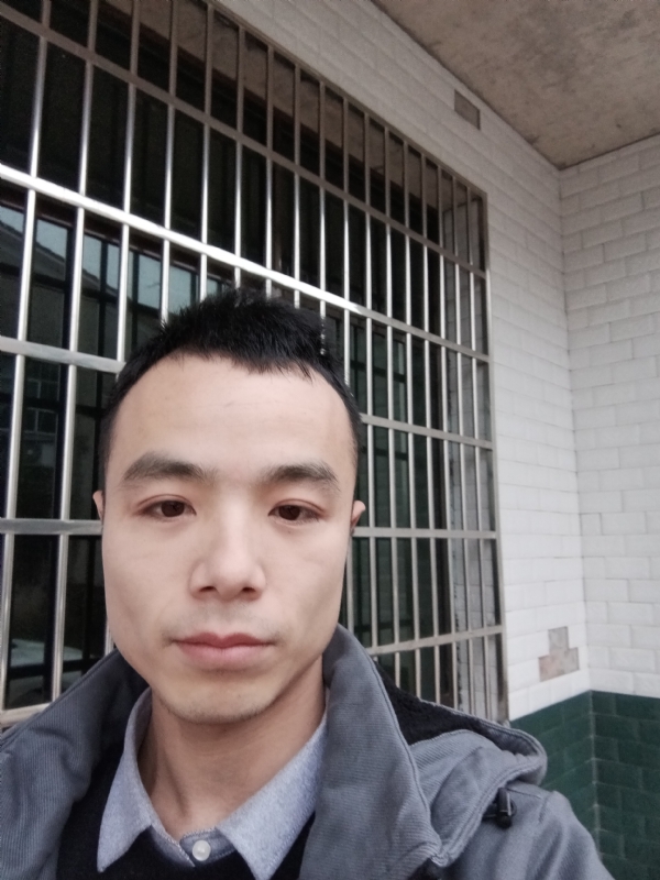 笑得那么开心的第三张照片--德州相亲服务中心