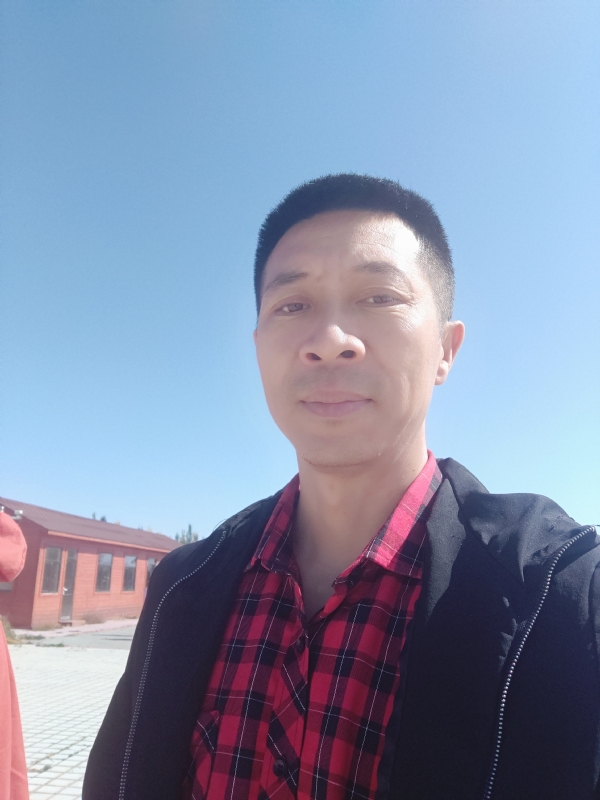 风滚草的坚持的第一张照片--德州相亲服务中心