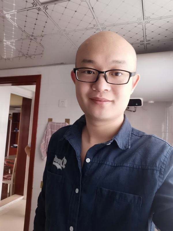 凝望远方的第一张照片--德州相亲服务中心