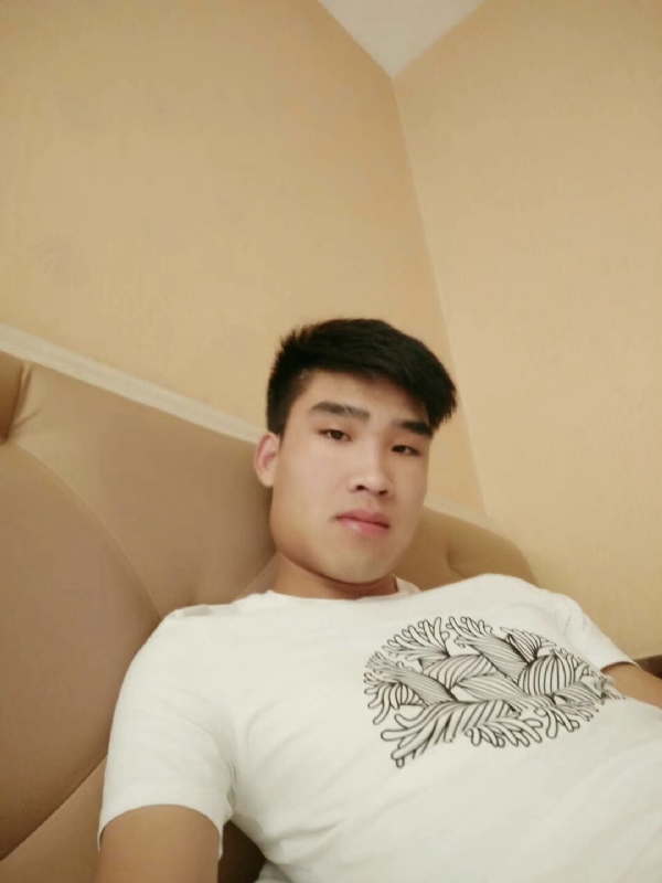 谁不曾孤单上路的第一张照片--德州相亲服务中心