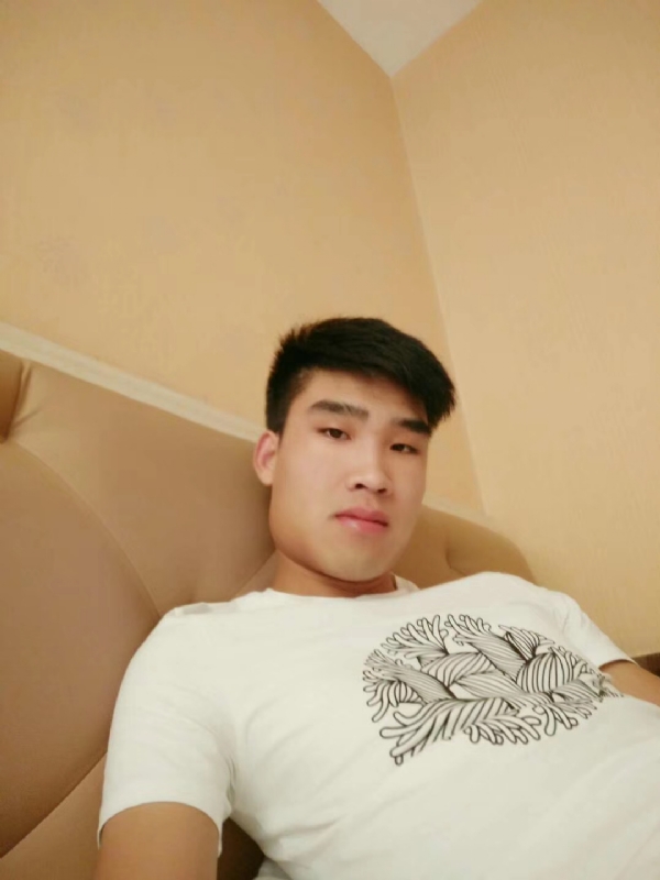 谁不曾孤单上路的第二张照片--德州相亲服务中心