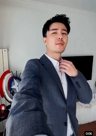 孤獨一郎的第一张照片--德州相亲服务中心