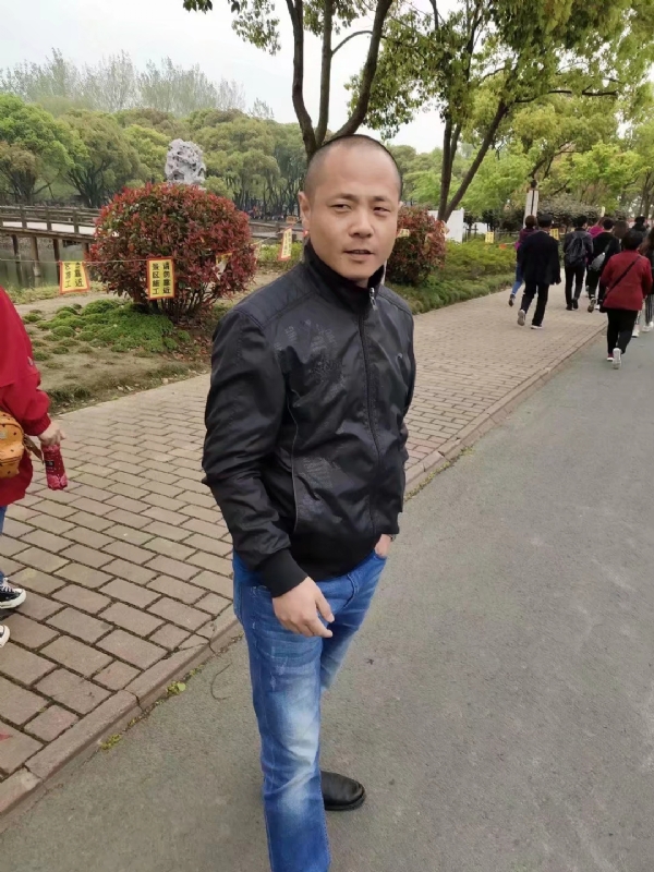 傻子的第一张照片--德州相亲服务中心