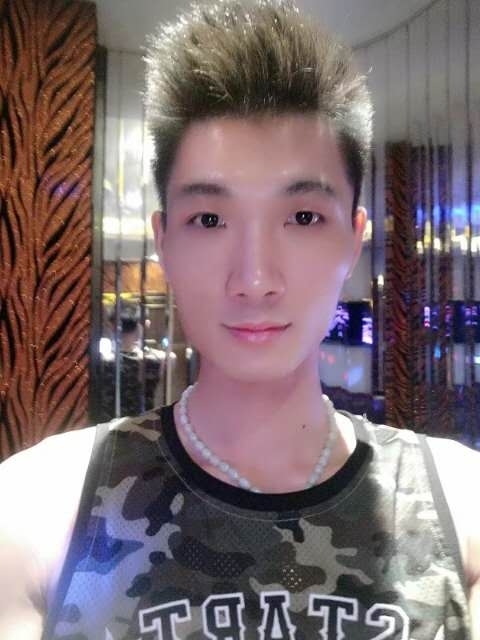 人生如戏的第一张照片--德州相亲服务中心