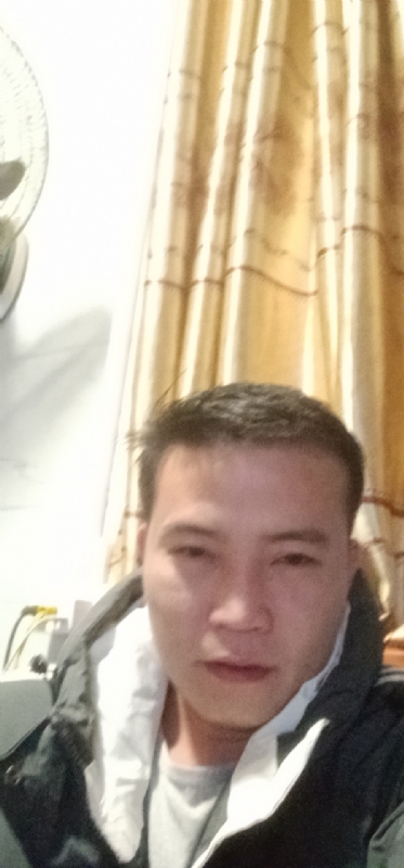 一个人的烟火的第一张照片--德州相亲服务中心