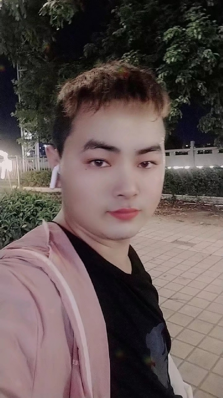 康玖伟的第一张照片--德州相亲服务中心