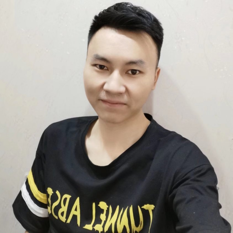 大男孩的第一张照片--德州相亲服务中心