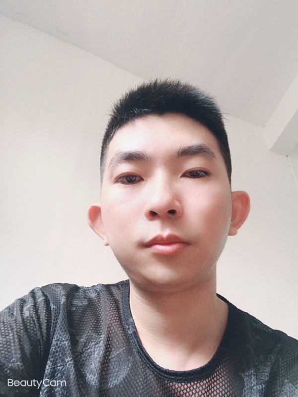 诚恳的第一张照片--德州相亲服务中心