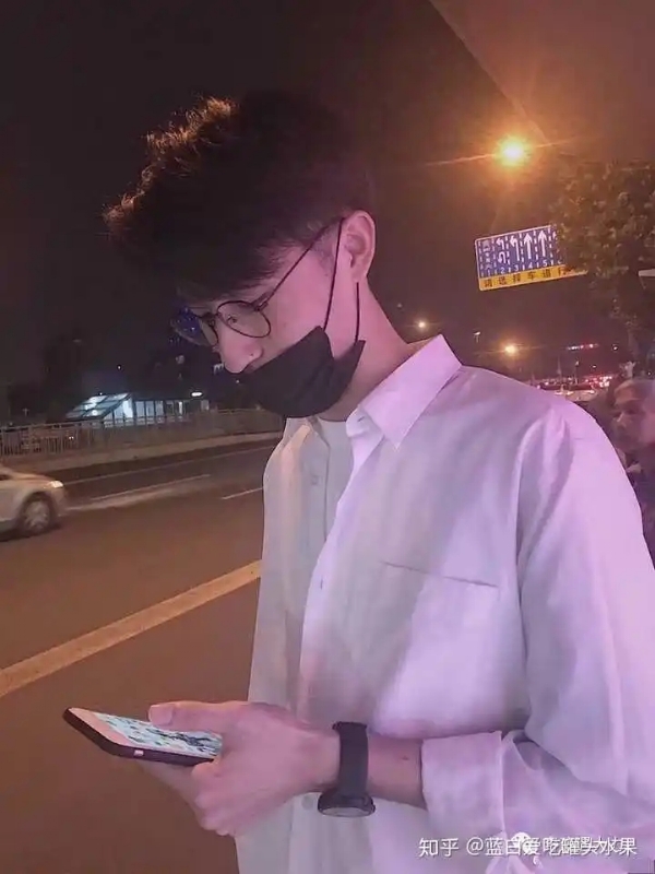 情圣的第一张照片--德州相亲服务中心