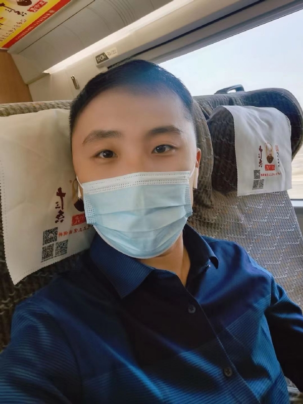孤独的小屁猪的第二张照片--德州相亲服务中心