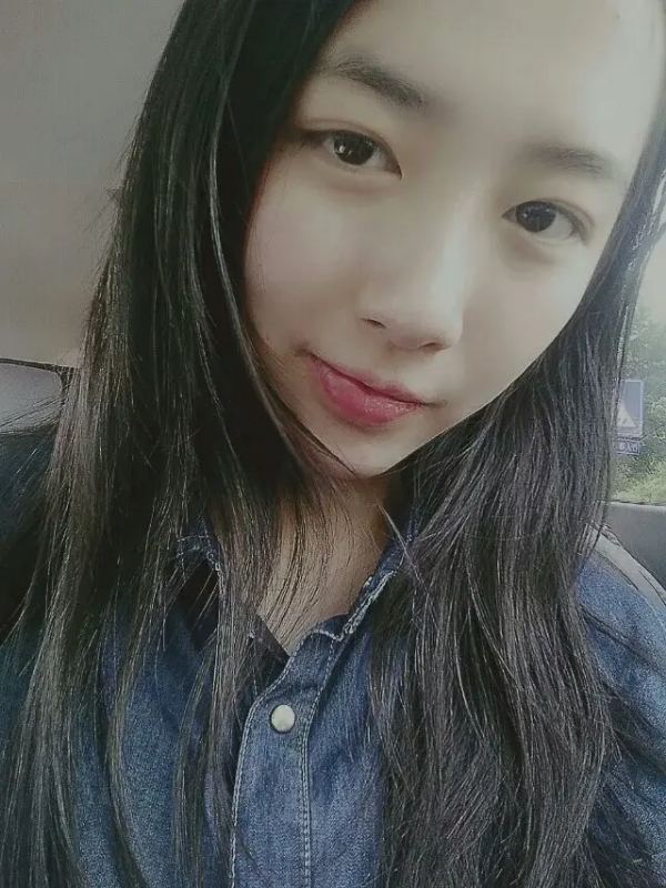 小她的第一张照片--德州相亲服务中心