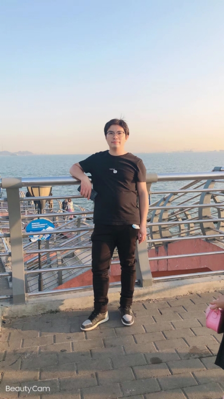 陆迅的第二张照片--德州相亲服务中心