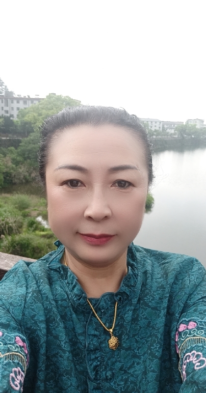 雨中情的第二张照片--德州相亲服务中心