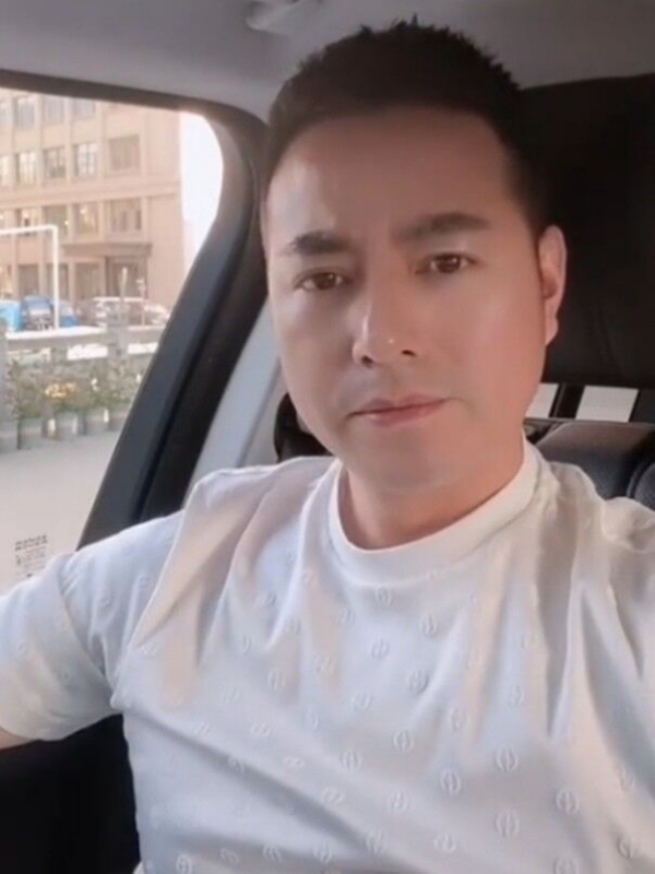 勿忘初心的第一张照片--德州相亲服务中心