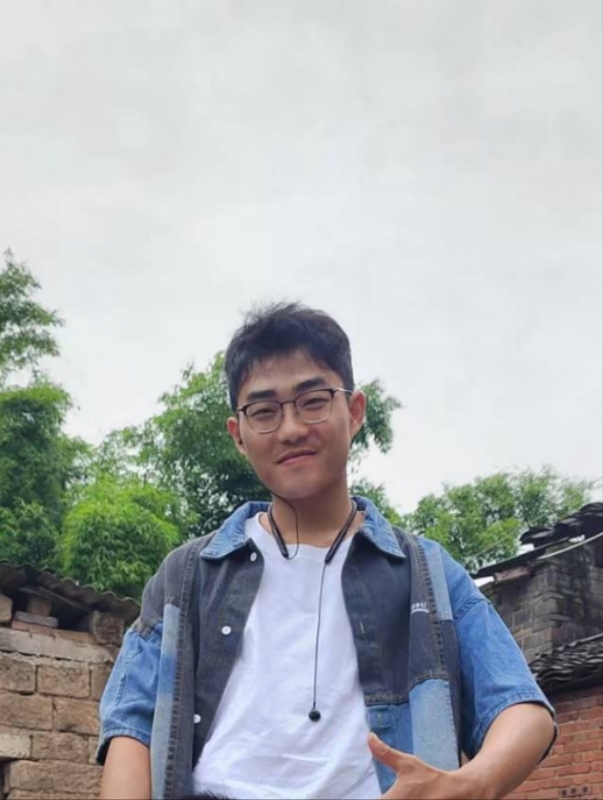 越努力越幸运的第一张照片--德州相亲服务中心