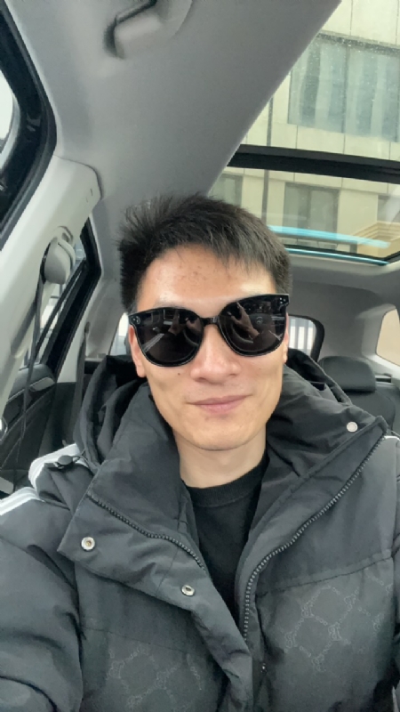 男孩的第一张照片--德州相亲服务中心