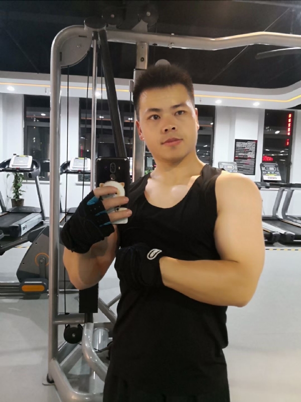 范迪塞尔的第二张照片--德州相亲服务中心